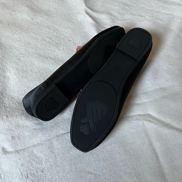 Black Mary Jane Flats with Pink Bow - Picture 7 of 9